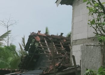 Diterjang Puting Beliung, Puluhan Rumah di Demak Rusak