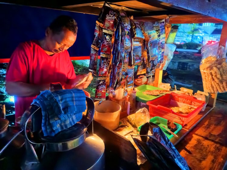 Angkringan Nasi Kucing