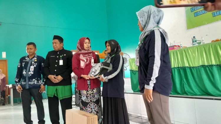 Dorong Pertumbuhan Ekonomi, Pemkab Demak Berikan Pelatihan Wirausaha Bagi Perempuan