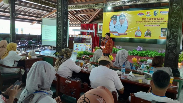 Pemkab Demak Gelar Pelatihan Kewirausahaan Mandiri UMKM