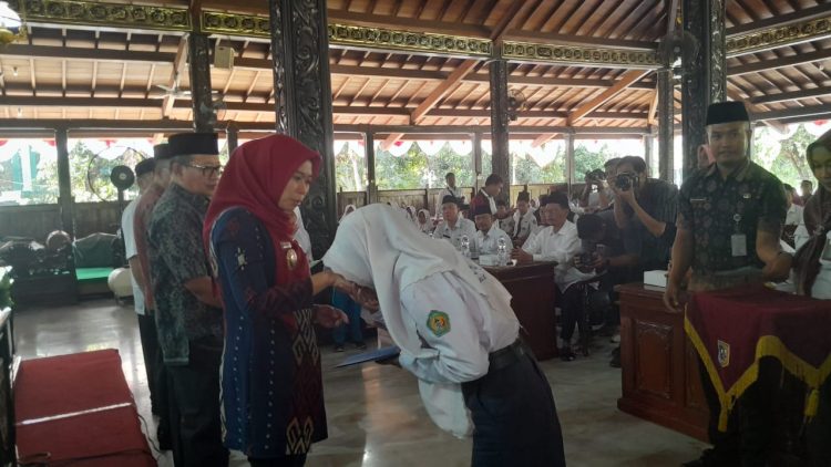 Rayakan 10 Muharram, 4360 Anak Yatim dan Dhuafa di Demak Peroleh Santunan