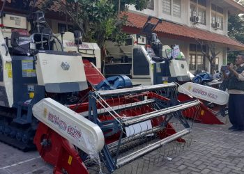 17 Kelompok Tani di Demak Terima Bantuan Alsintan