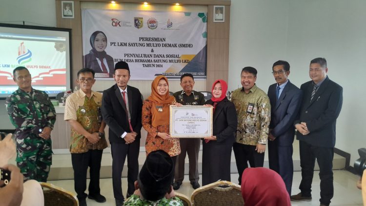 Resmikan PT. LKM Sayung Mulyo, Bupati Demak: Berikan Pelayanan Terbaik Kepada Masyarakat