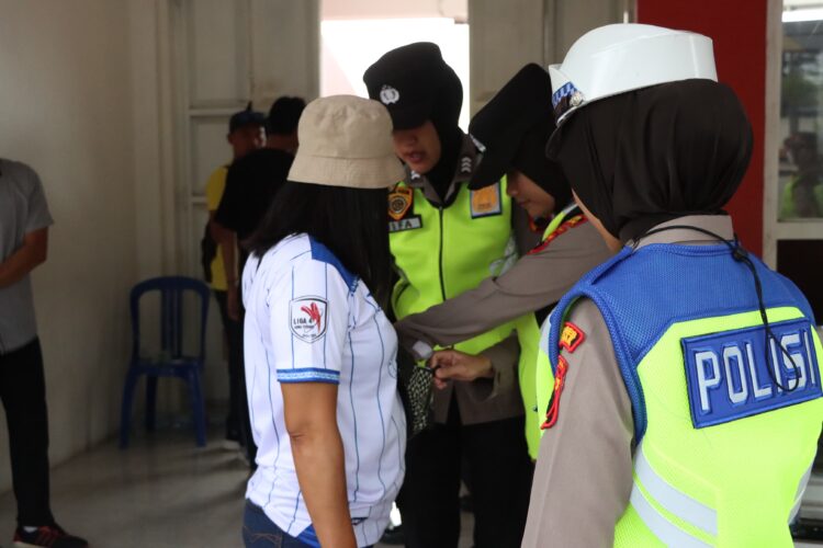 PMK Kembali Marak, Polisi Edukasi Peternak di Demak