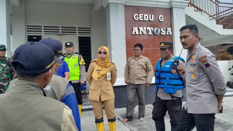 Bupati Demak Bersama forkopimda Cek Lokasi Banjir