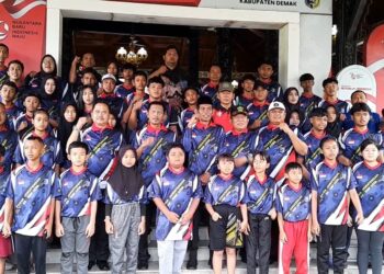 Kontingen Atlet Demak Dilepas Secara Resmi untuk Berlaga di POPDA 2025 di Semarang