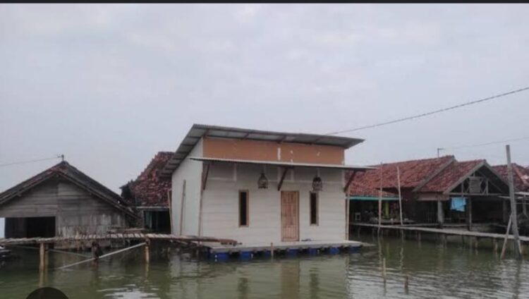 Demak Kembangkan Rumah Apung dan Rumah Amfibi untuk Warga Terdampak Rob