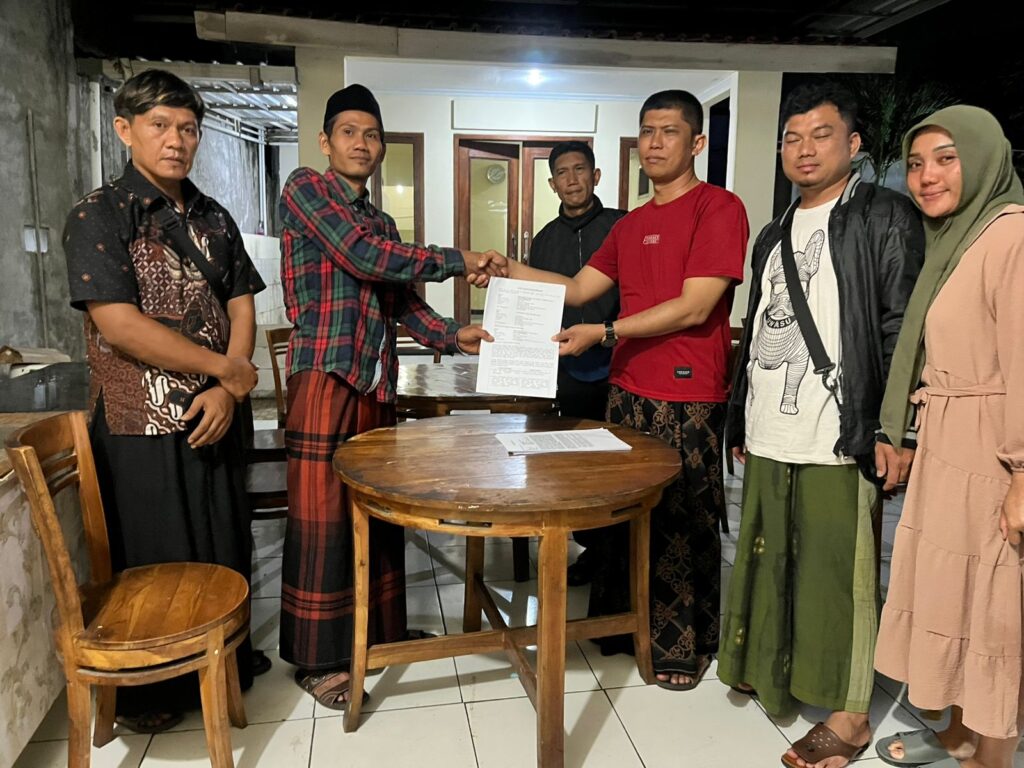 <p> <img src="matapadma.jpg" alt=""> <strong>Matapadma:</strong> ... </p>