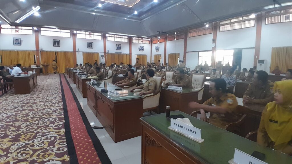 <p> <img src="matapadma.jpg" alt=""> <strong>Matapadma:</strong> ... </p>