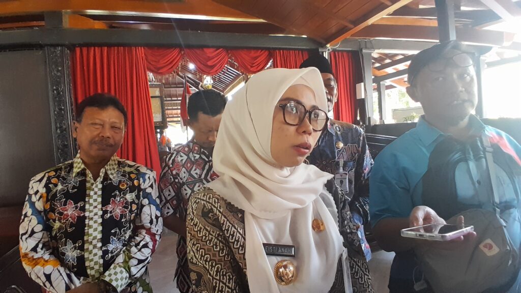 <p> <img src="matapadma.jpg" alt=""> <strong>Matapadma:</strong> ... </p>