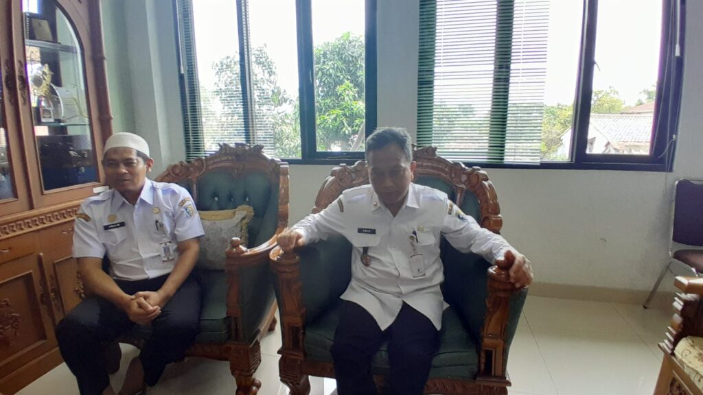 <p> <img src="matapadma.jpg" alt=""> <strong>Matapadma:</strong> ... </p>