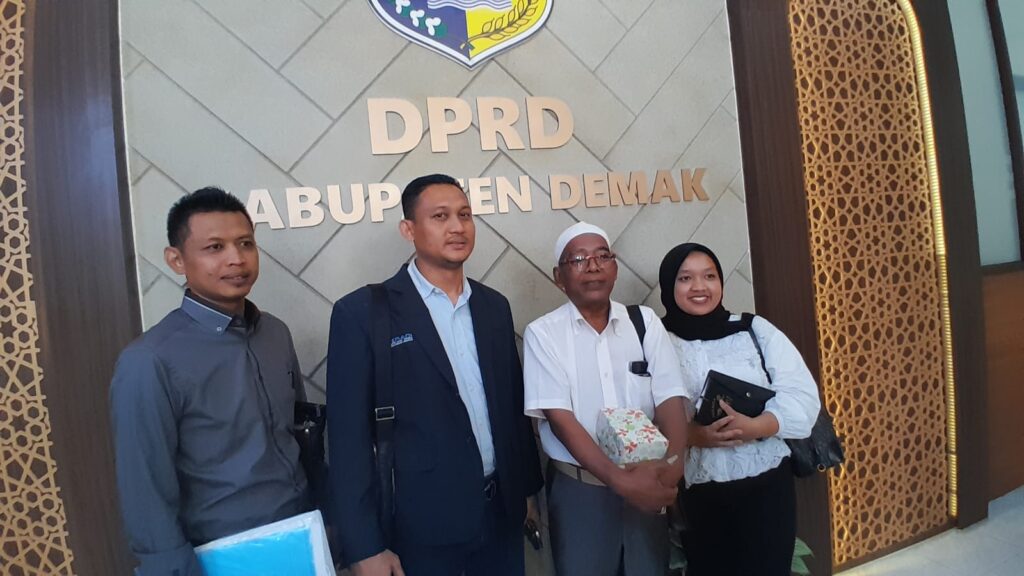 <p> <img src="matapadma.jpg" alt=""> <strong>Matapadma:</strong> ... </p>