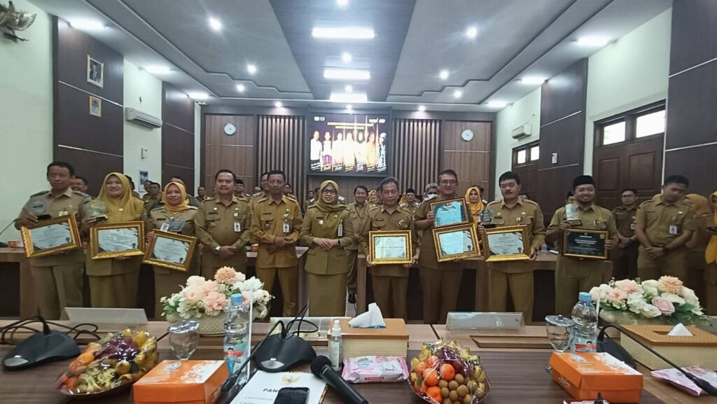 <p> <img src="matapadma.jpg" alt=""> <strong>Matapadma:</strong> ... </p>