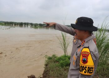 Tanggul Sungai Cabean Jebol, Banjir Rendam Karangawen dan Guntur; 150 Personel Diterjunkan