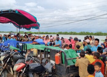 AMPERA Bonang Berjuang dan Berbagi untuk Masyarakat Pesisir