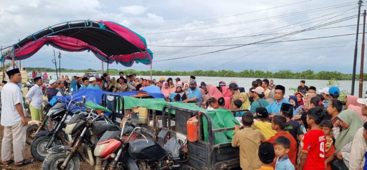 AMPERA Bonang Berjuang dan Berbagi untuk Masyarakat Pesisir