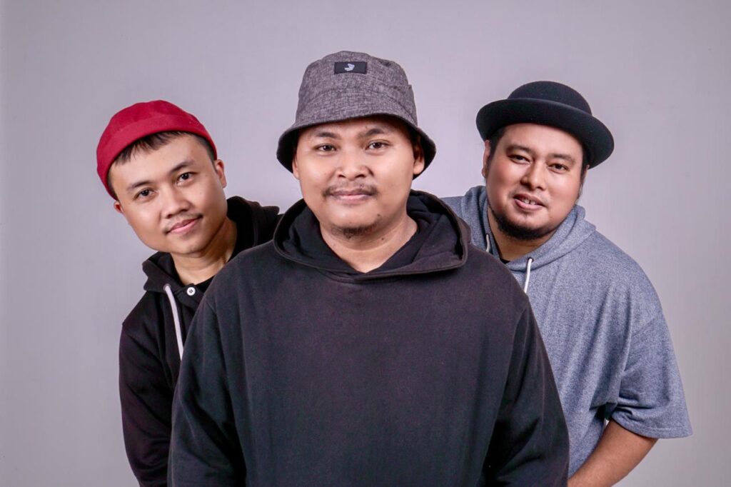 <p> <img src="matapadma.jpg" alt=""> <strong>Matapadma:</strong> ... </p>