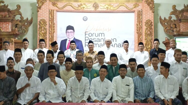 FK2PD Jawa Tengah Deklarasikan Forum Pesantren Ramah Anak di Demak