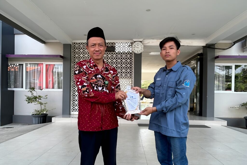 <p> <img src="matapadma.jpg" alt=""> <strong>Matapadma:</strong> ... </p>