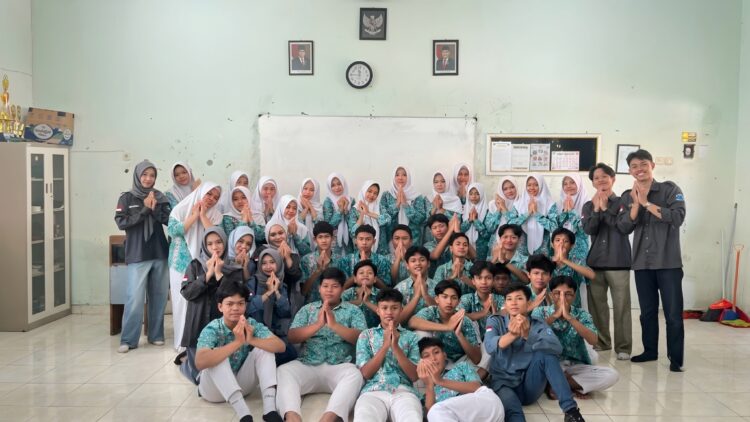Maraknya Kenakalan Remaja, Ketum HMJ HPI UIN Walisongo Berikan Penyuluhan di MAN 2 Kota Semarang