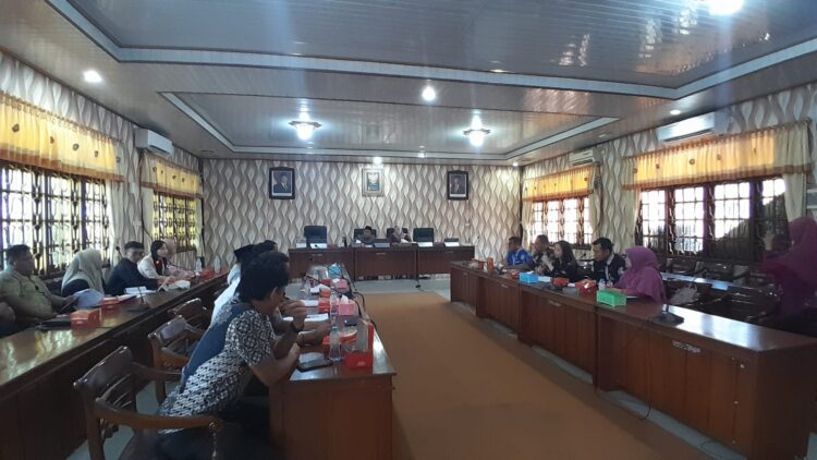 Calon Perangkat Desa Werdoyo dan Mijen Adukan Seleksi UMY ke DPRD Demak, Komisi A Siap Klarifikasi