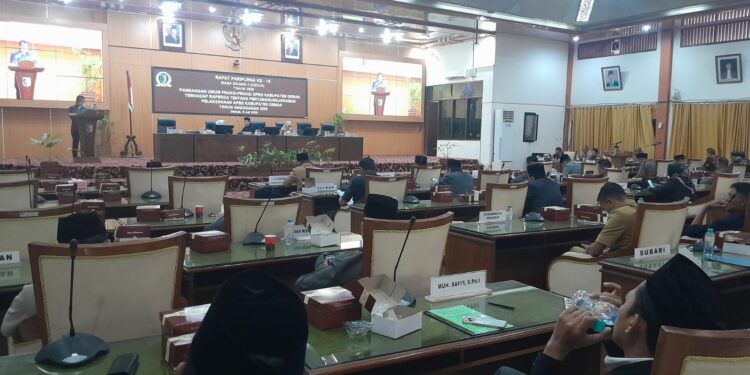 6 Fraksi DPRD Demak Sampaikan Pandangan Umum APBD 2025