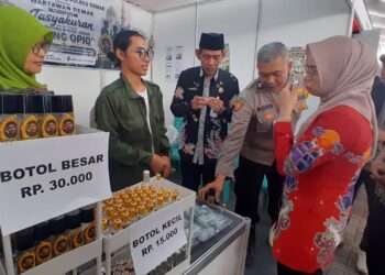 Bupati Demak Apresiasi Inovasi Minyak Gosok Kang Opiq di Demak Expo 2026