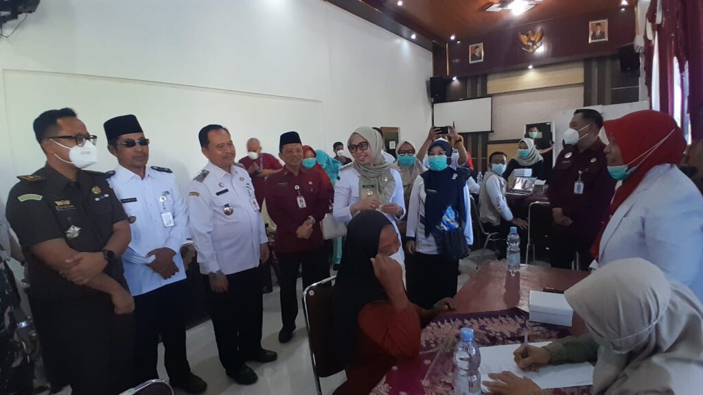 <p> <img src="matapadma.jpg" alt=""> <strong>Matapadma:</strong> ... </p>