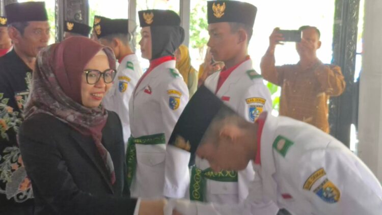Dikukuhkan Bupati, Paskibraka Demak Didorong Raih Cita-Cita dan Harumkan Nama Daerah