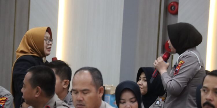 Cegah Viral di Medsos, Polres Demak Bekali Personel Cara Hadapi Keluhan Warga