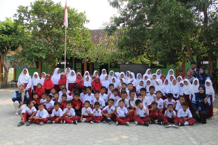 Cegah Perundungan Sejak Dini, Mahasiswa KKN UIN Walisongo Edukasi Ratusan Siswa di Demak