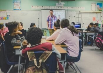 Ilustrasi kegiatan pendidikan sekolah - Matapadma