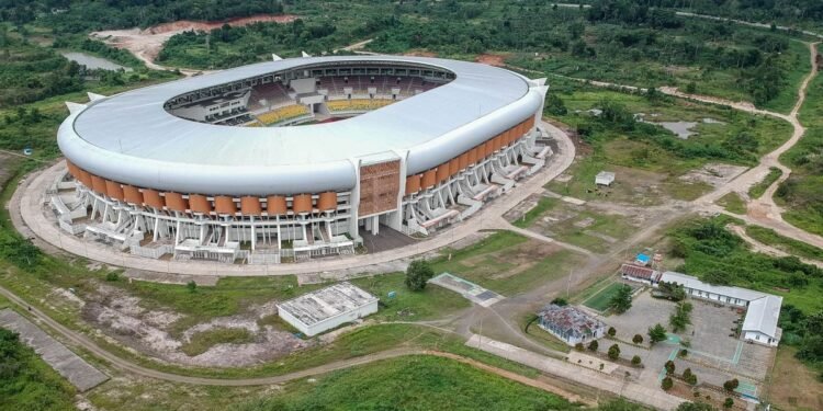 kericuhan suporter Banten International Stadium