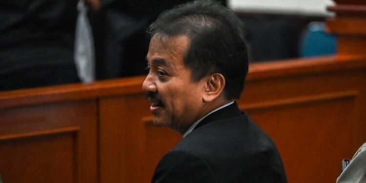 Sidang Roy Suryo