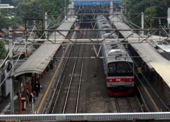 perjalanan KRL
