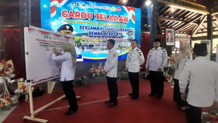 Atasi 6.353 Anak Tidak Sekolah, Pemkab Demak Canangkan Gardu Teladan